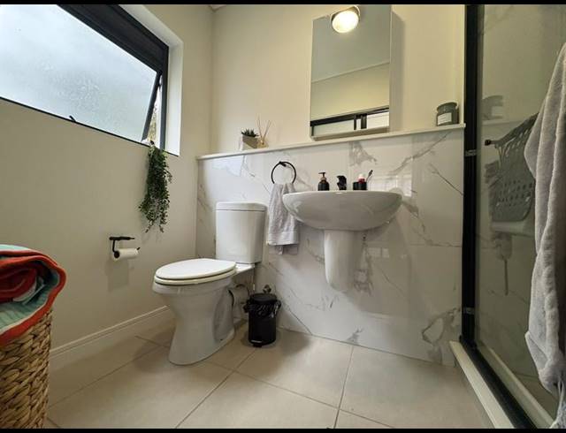 1 BEDROOM PROPERTY TO RENT IN RICHWOOD